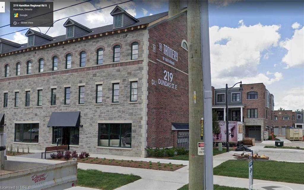 219 Dundas Street - Photo 1