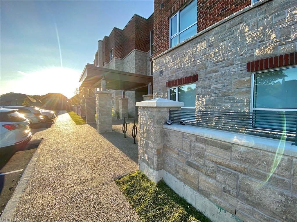 529 South Pelham Road - Photo 1