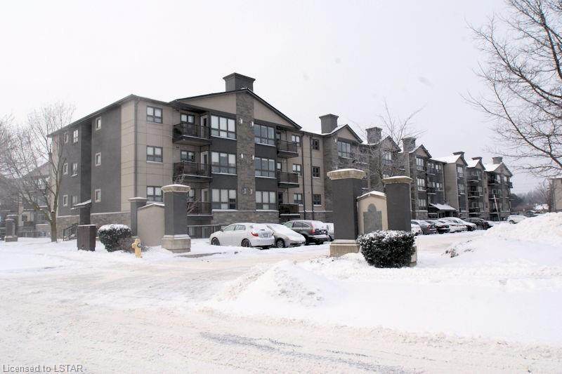 9 Jacksway Crescent - Photo 1