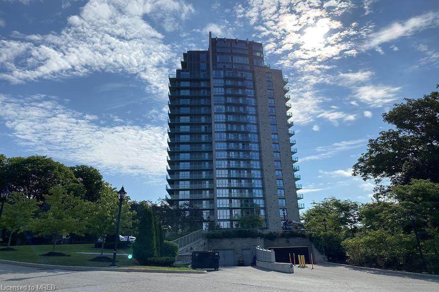 1665 The Collegeway - Photo 1