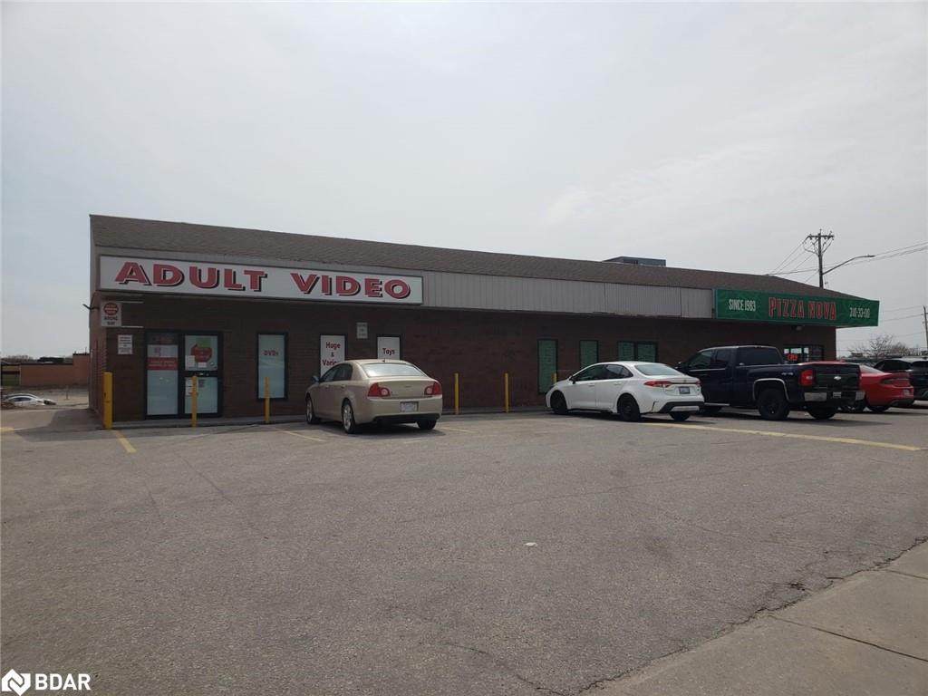 285 Dunlop Street - Photo 1