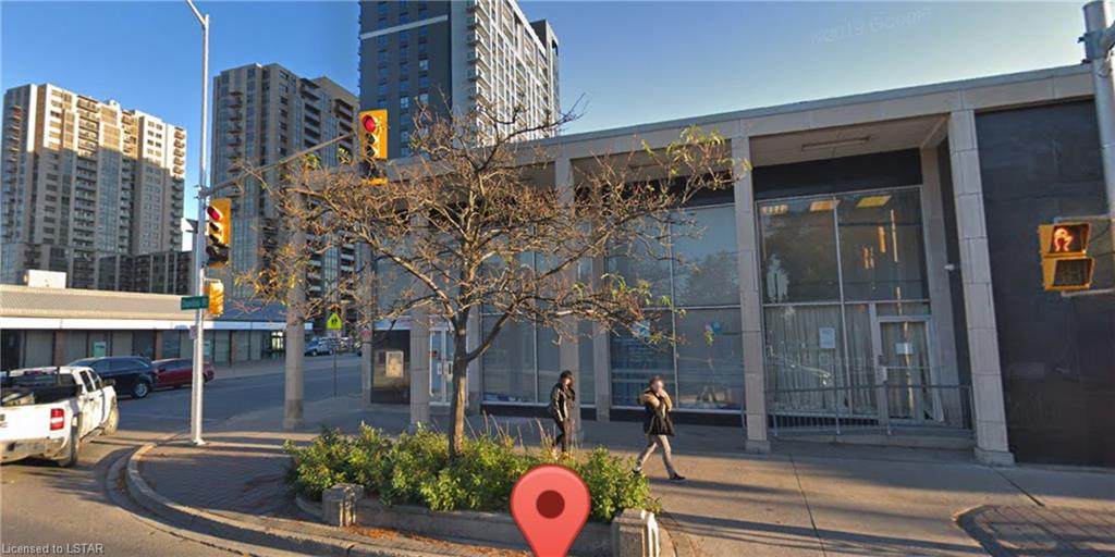 679 Dundas Street - Photo 1
