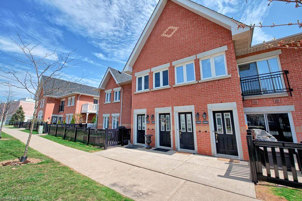 1701 Lampman Avenue - Photo 1