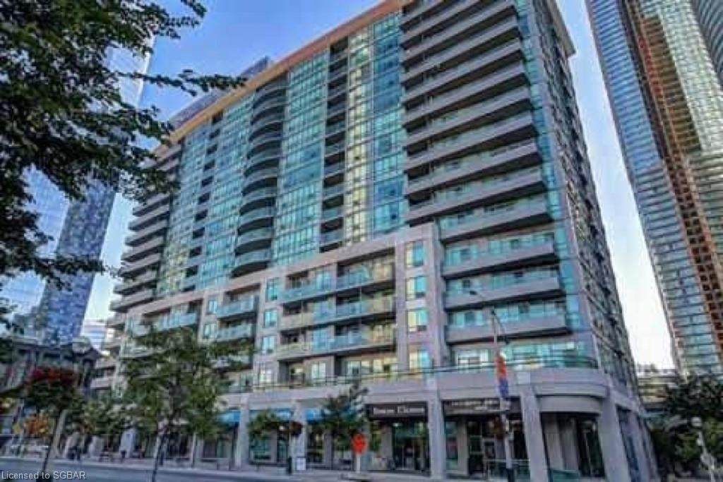51 Lower Simcoe Street - Photo 1