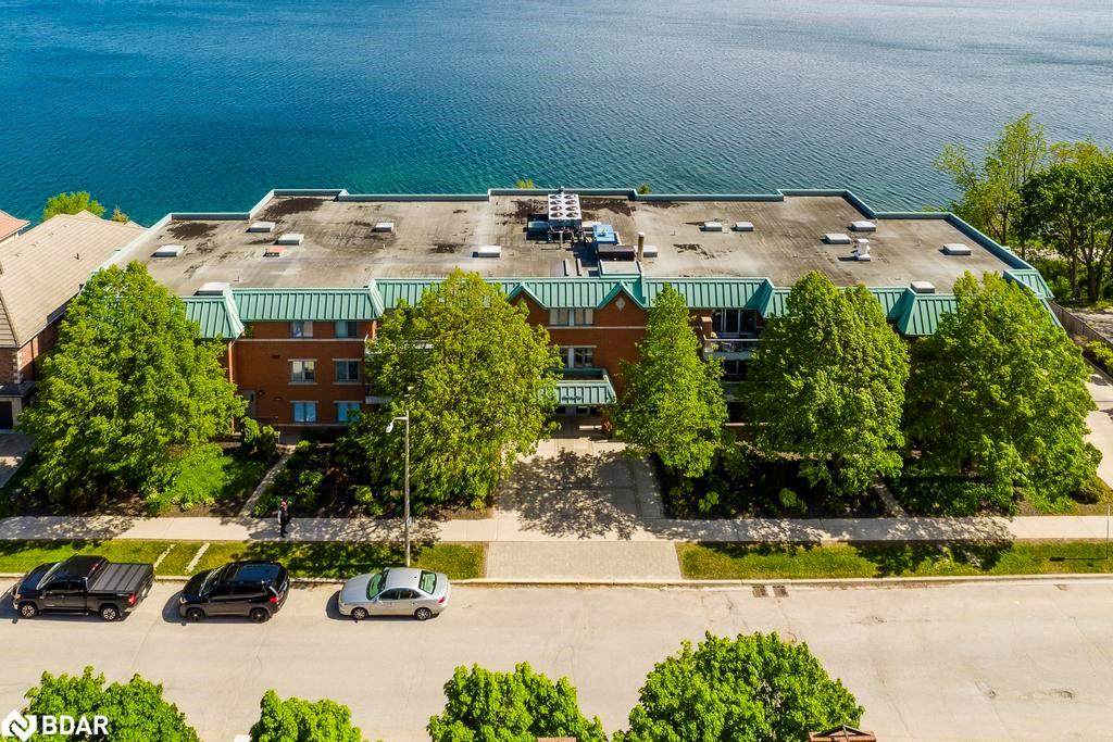 21 Kempenfelt Drive - Photo 1