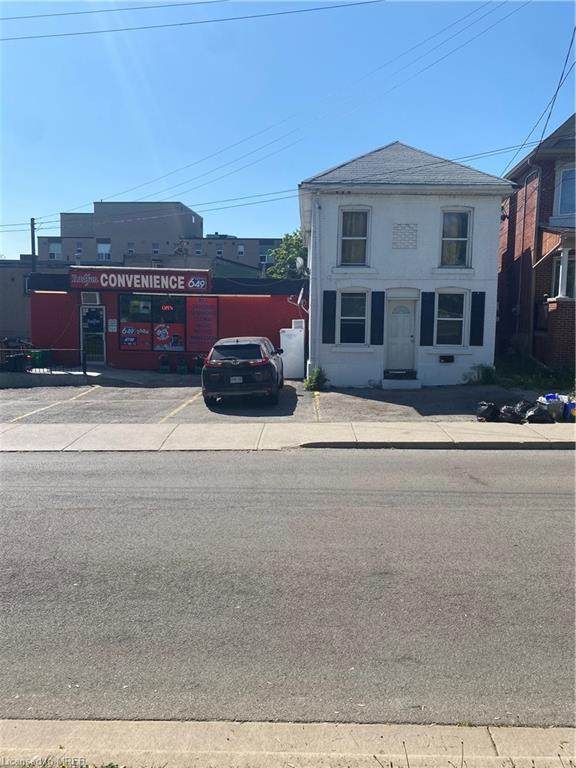 11 Strathcona Avenue - Photo 1