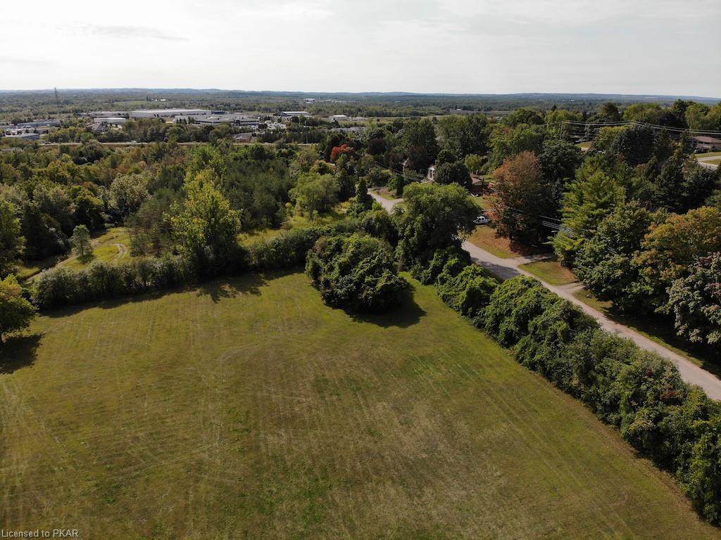 527 Kingdon Avenue - Photo 1