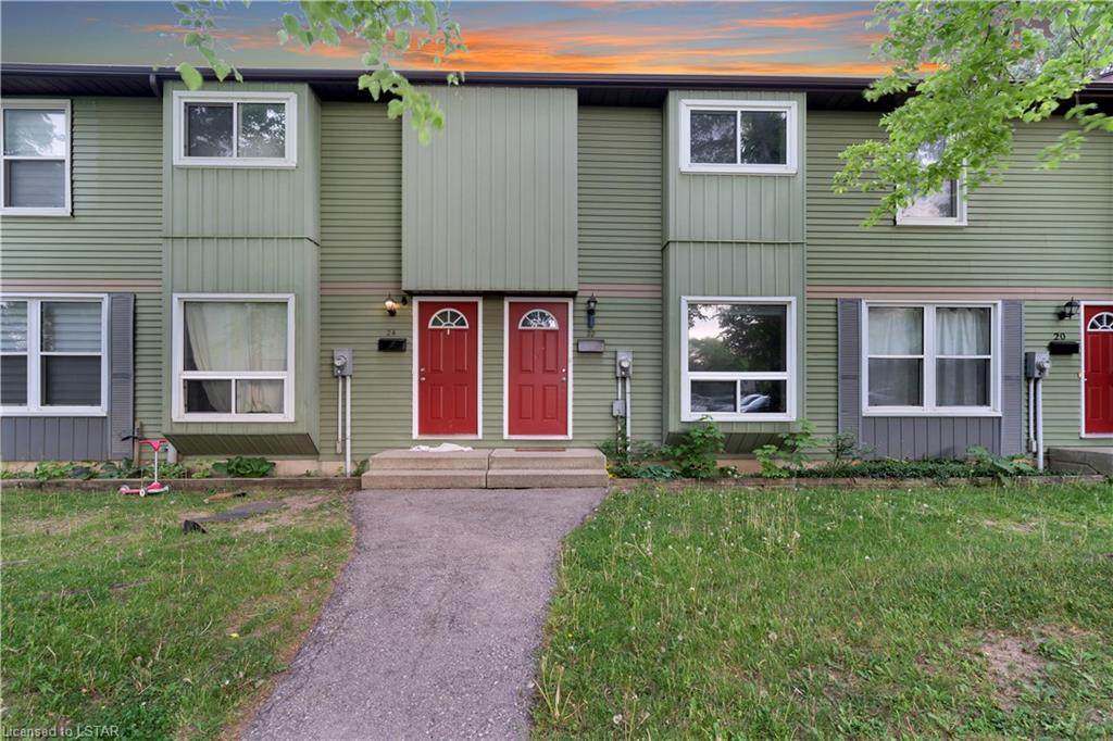 70 Fiddlers Green Road - Photo 1