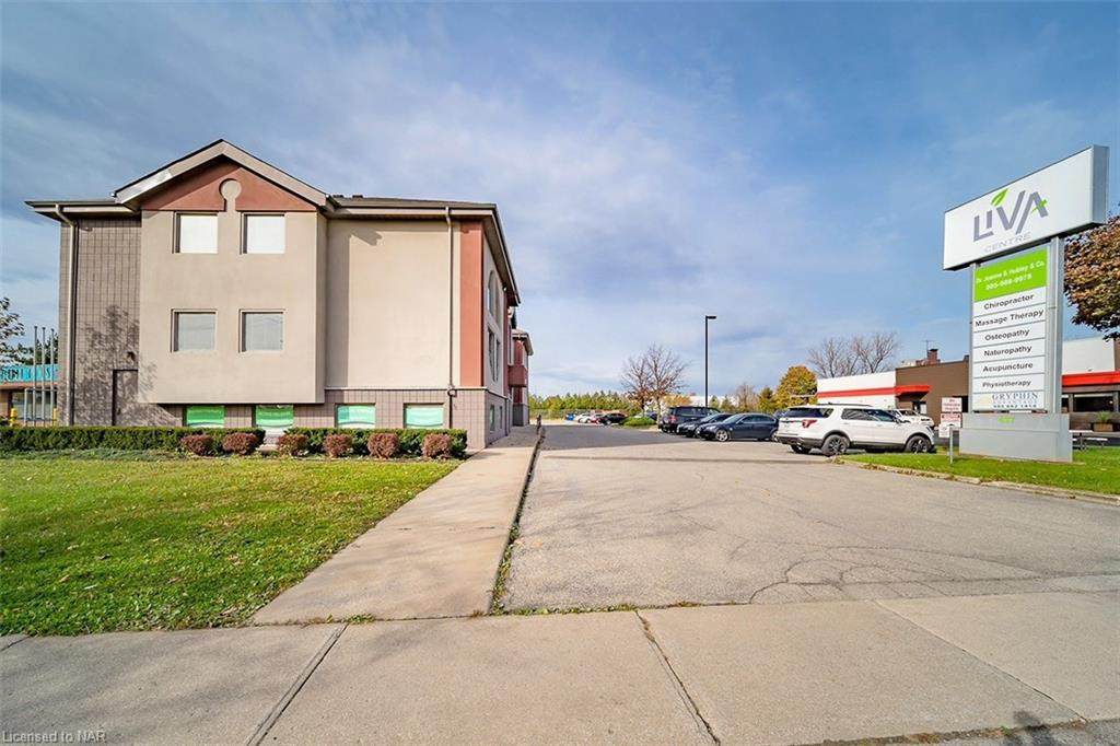 437 Welland Avenue - Photo 1