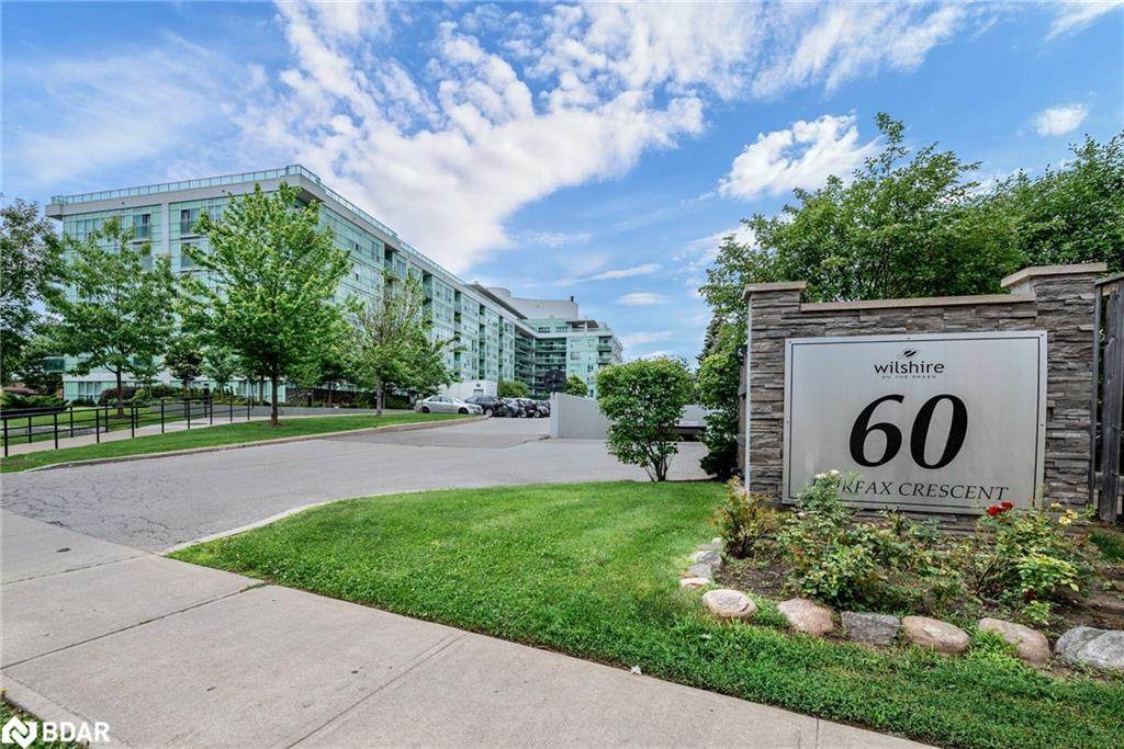 60 Fairfax Crescent - Photo 1