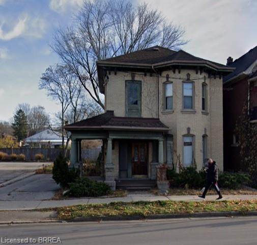 203 Brant Avenue - Photo 1