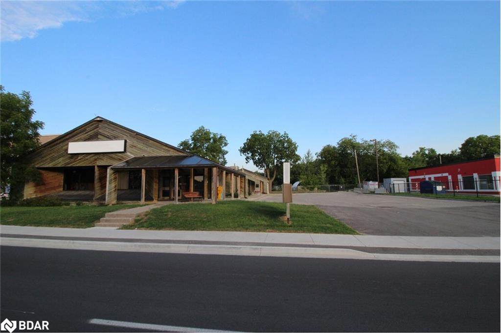 49 Essa Road - Photo 1