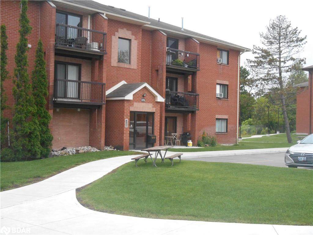 171 Edgehill Drive - Photo 1