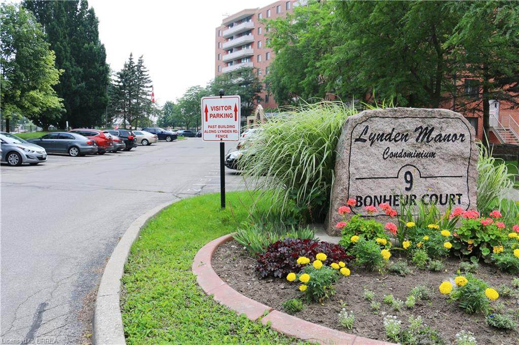 9 Bonheur Court - Photo 1