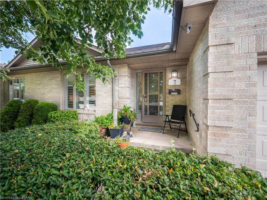 99 Edgevalley Road - Photo 1