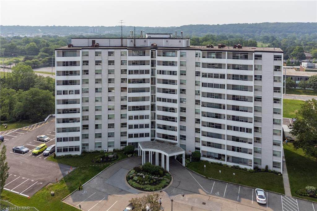 35 Towering Heights Boulevard - Photo 1
