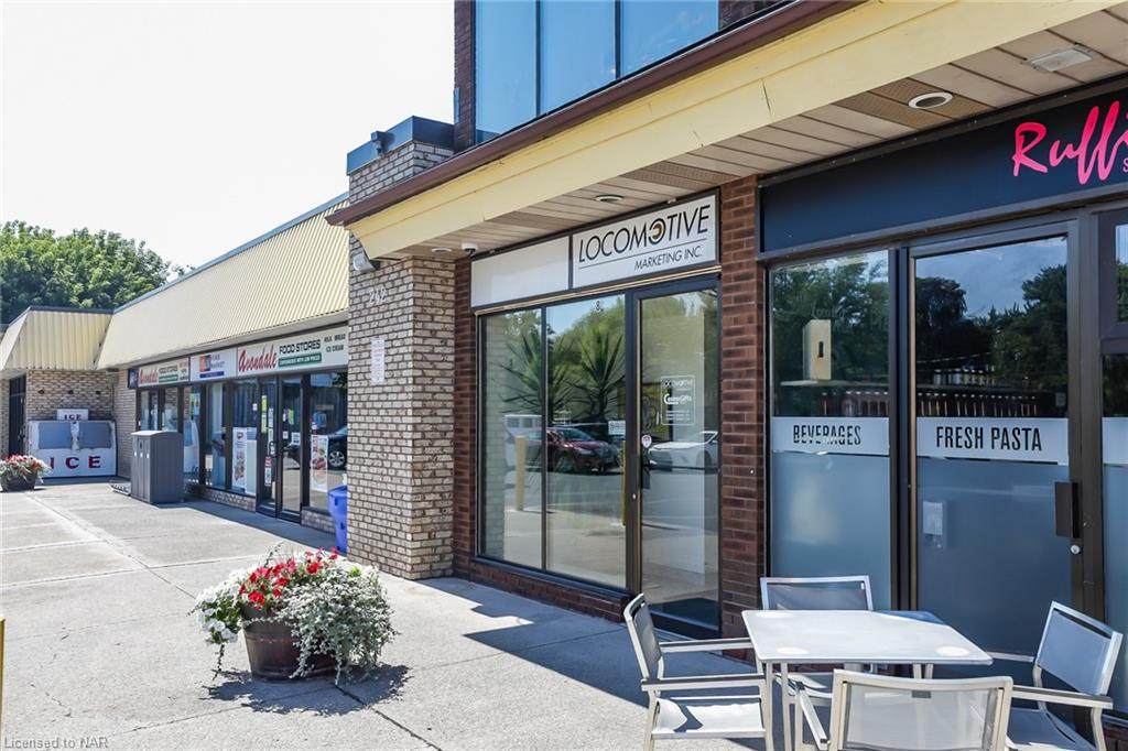 242 Mary Street - Photo 1