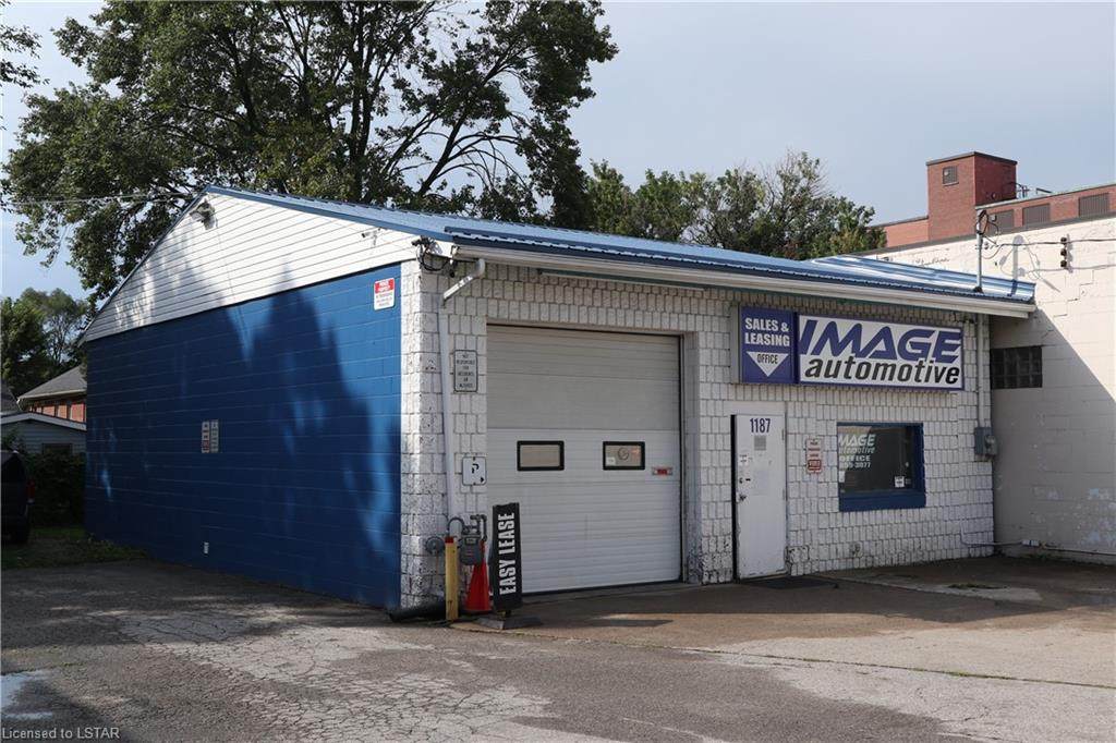 1187 Dundas Street - Photo 1