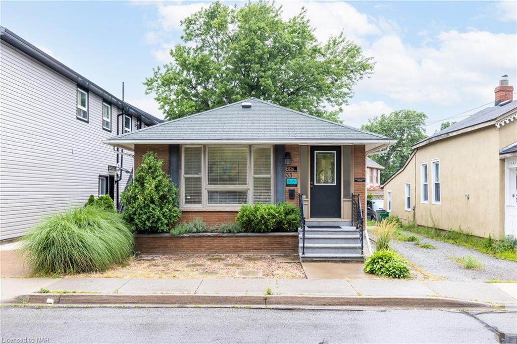 33 Raymond Street - Photo 1