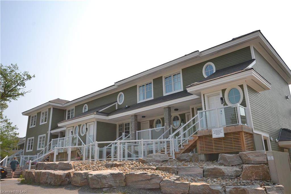 1869 Muskoka 118 Road - Photo 1
