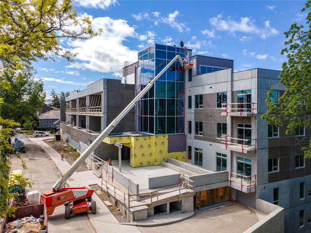 77 Yates Street - Photo 1