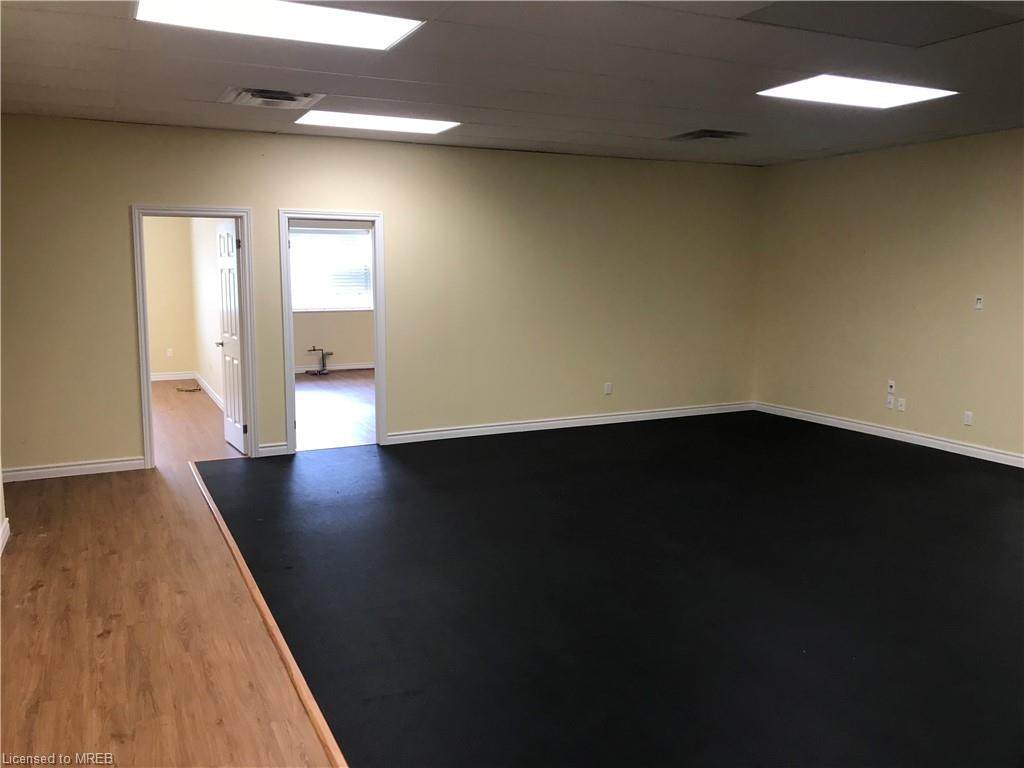 496 Albert Street - Photo 1