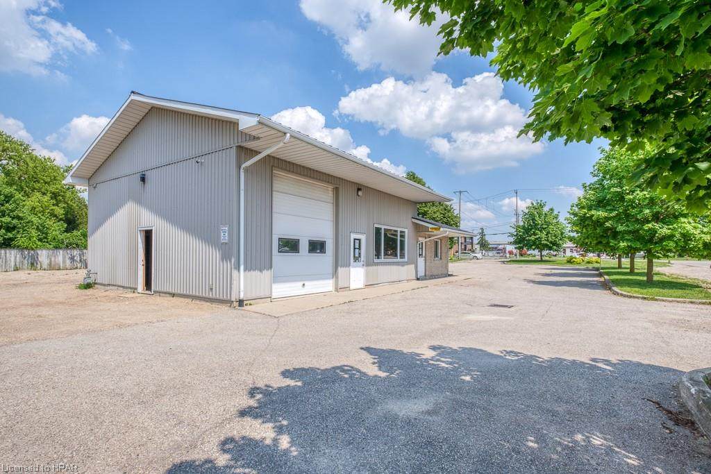 596 Erie Street - Photo 1