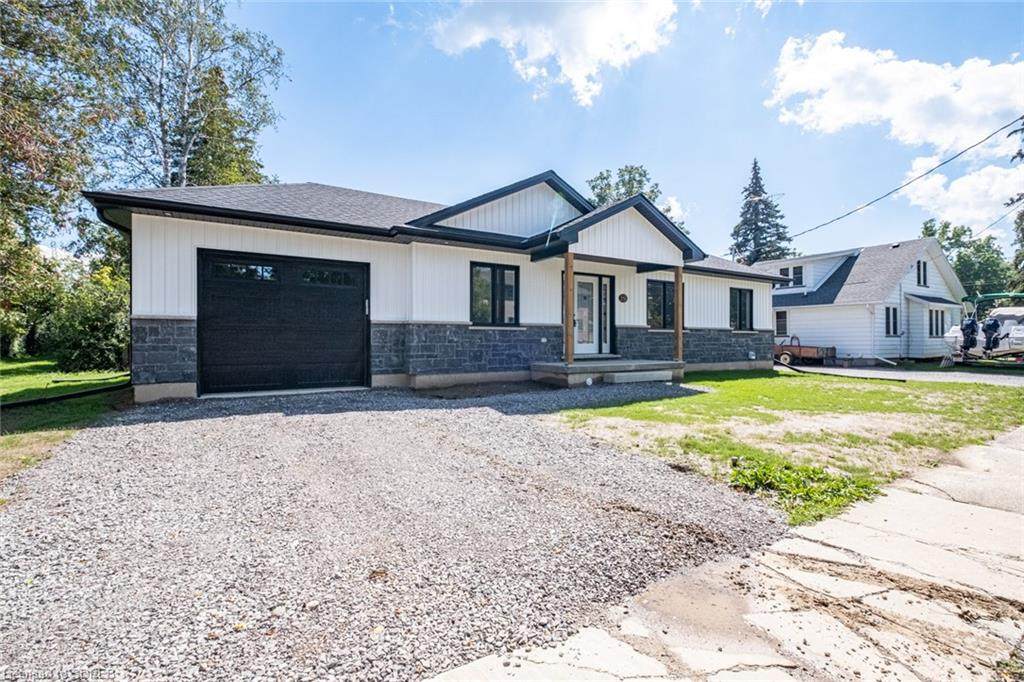 219 Mcnab Street - Photo 1