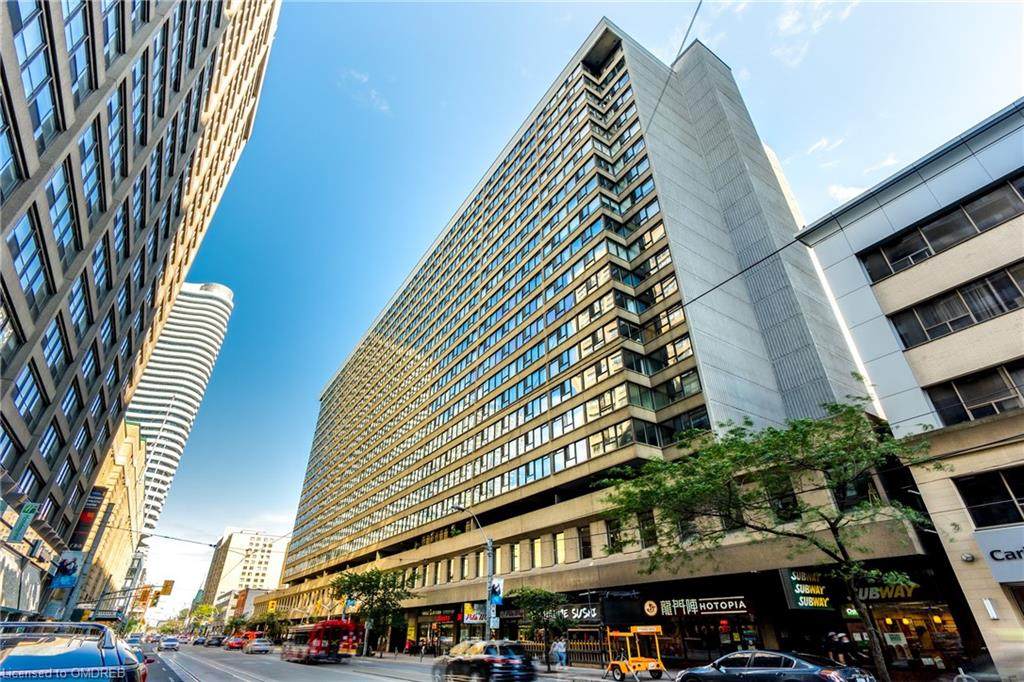 45 Carlton Street - Photo 1