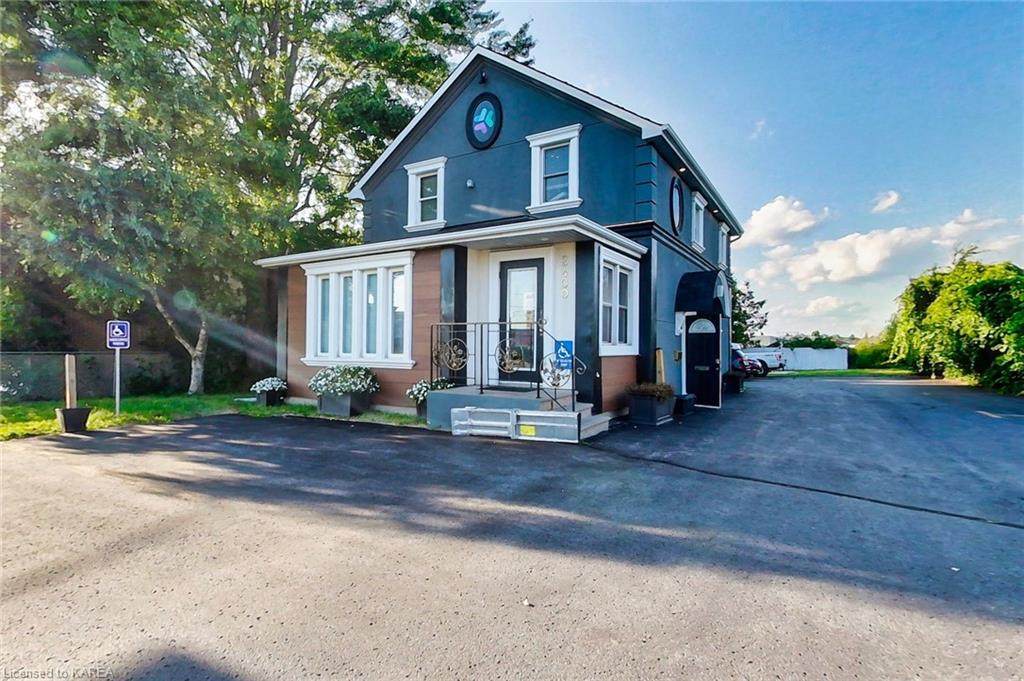 2400 Princess Street - Photo 1