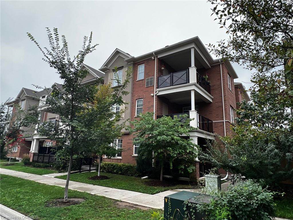 272 Georgian Drive - Photo 1