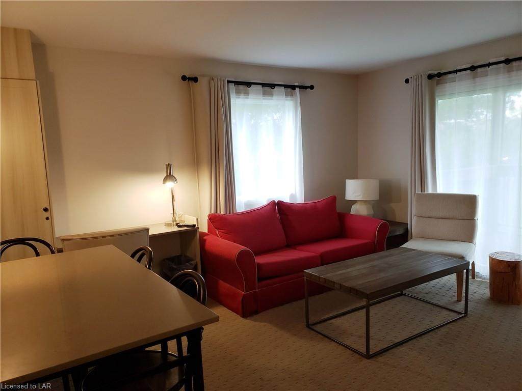 54-203 Deerhurst Drive - Photo 1