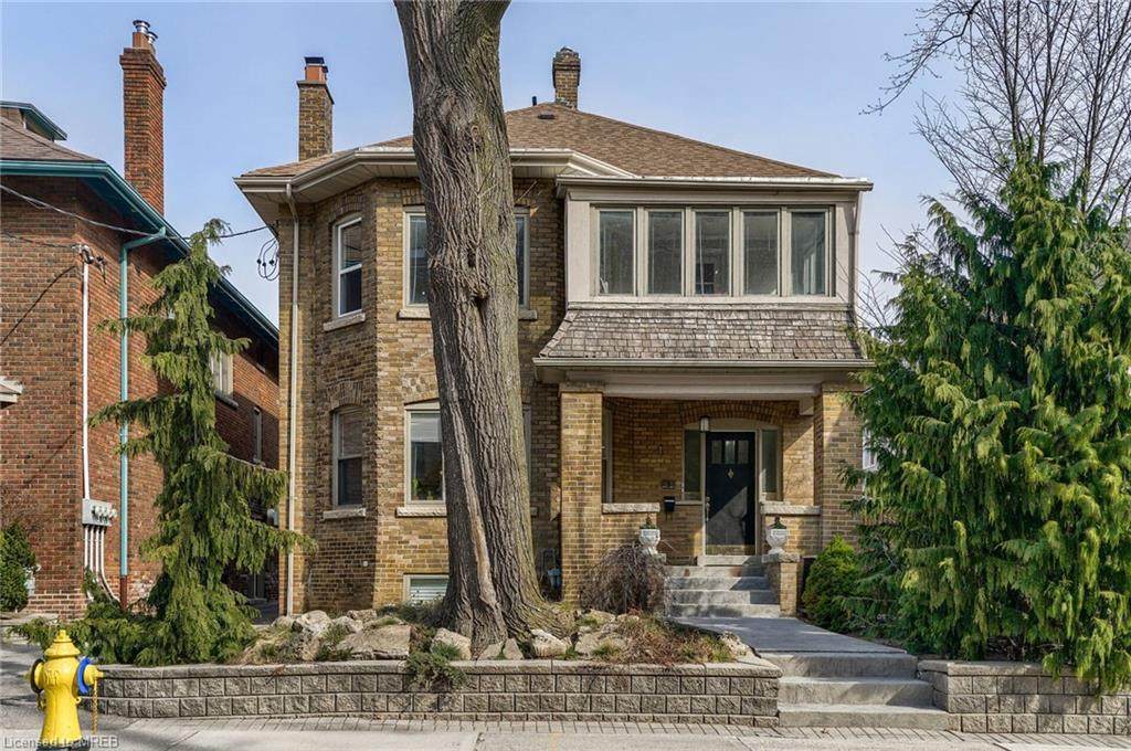 4 Oriole Gardens - Photo 1
