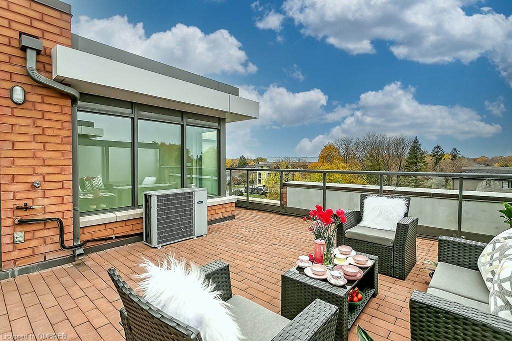 365 Beecroft Road - Photo 1