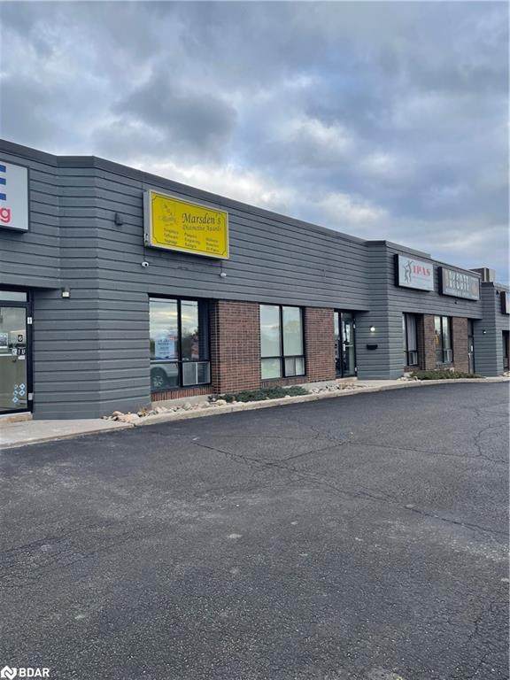 4 Alliance Boulevard - Photo 1