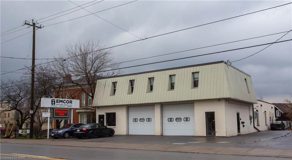 221 Queenston Street - Photo 1