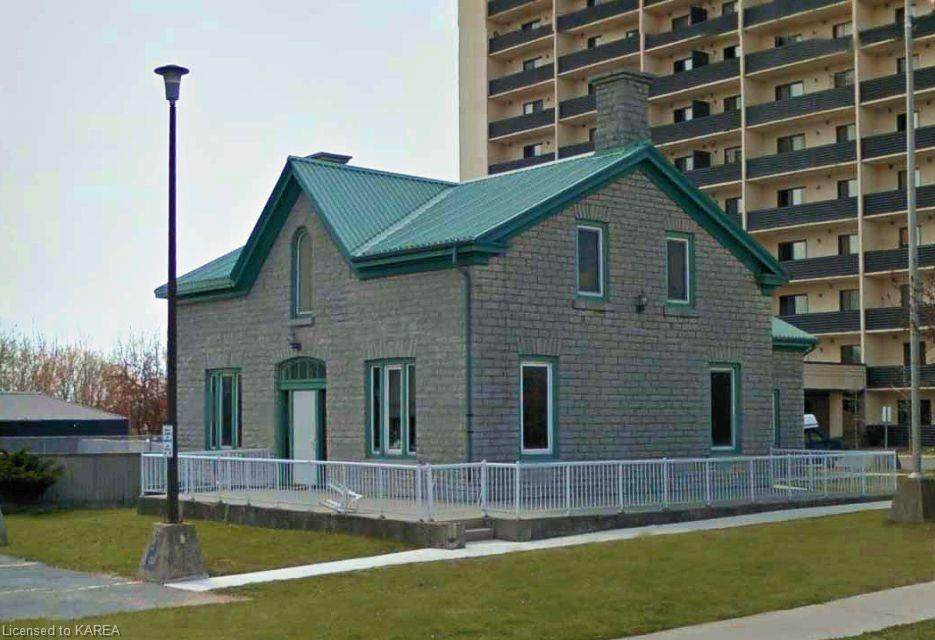 730 John Counter Boulevard - Photo 1
