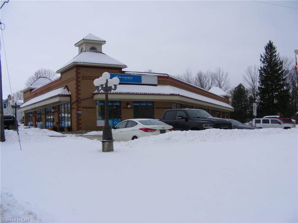 390 Sykes Street - Photo 1