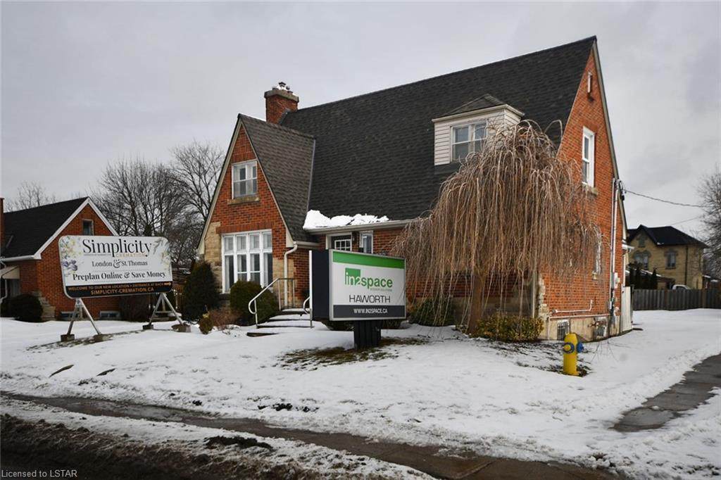 302 Wellington Road - Photo 1