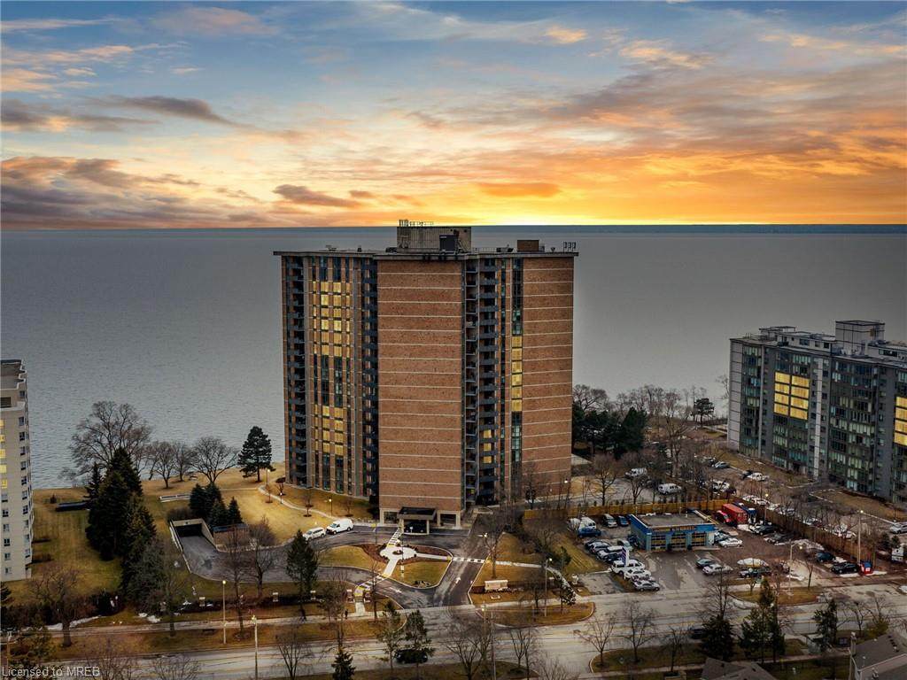 5250 Lakeshore Road - Photo 1