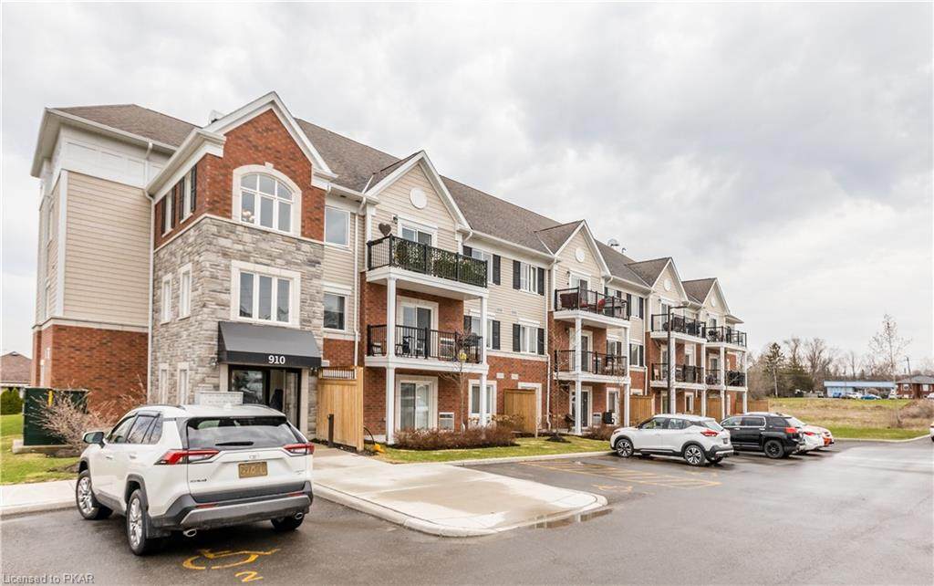 910 Wentworth Street - Photo 1