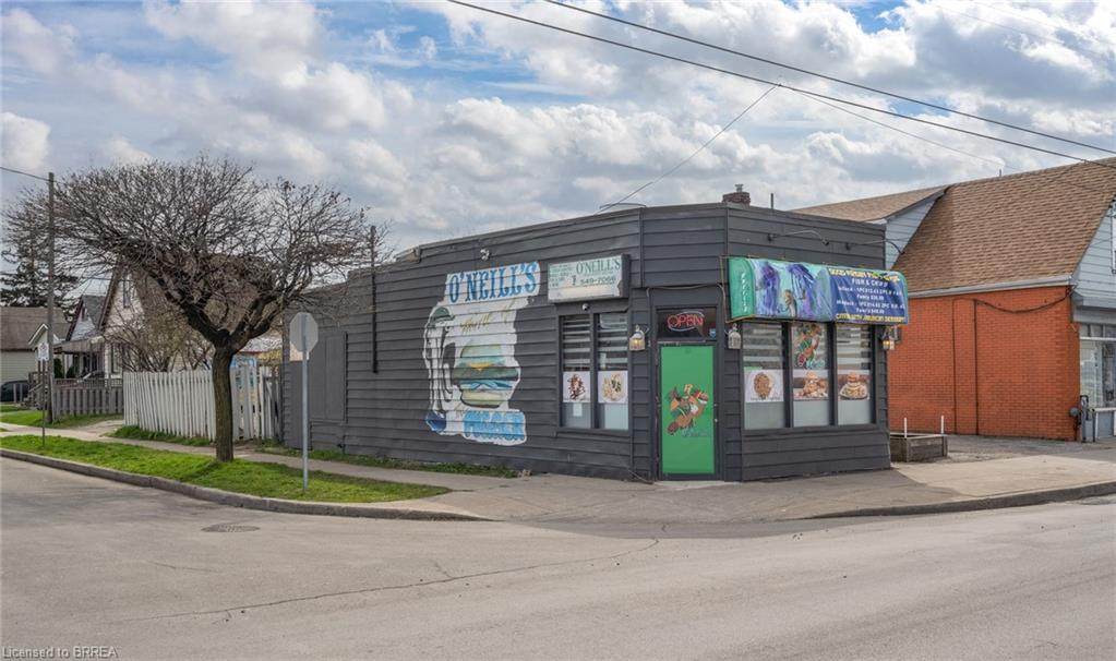 1374 Barton Street - Photo 1
