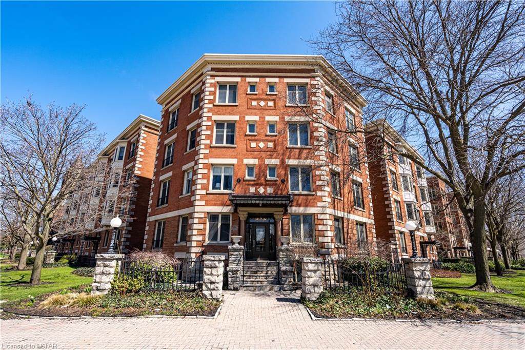460 Wellington Street - Photo 1