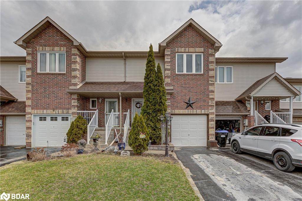 6 Parkside Crescent - Photo 1