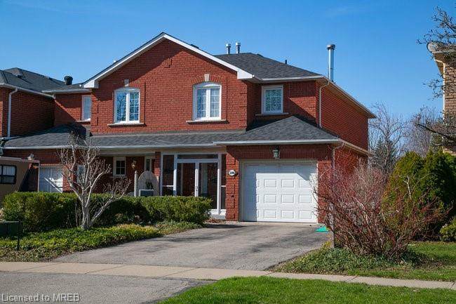 2346 Springfield Crescent - Photo 1