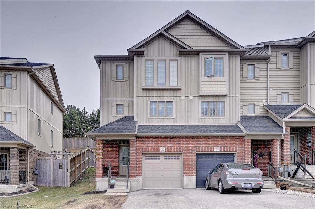 210 Maitland Street - Photo 1