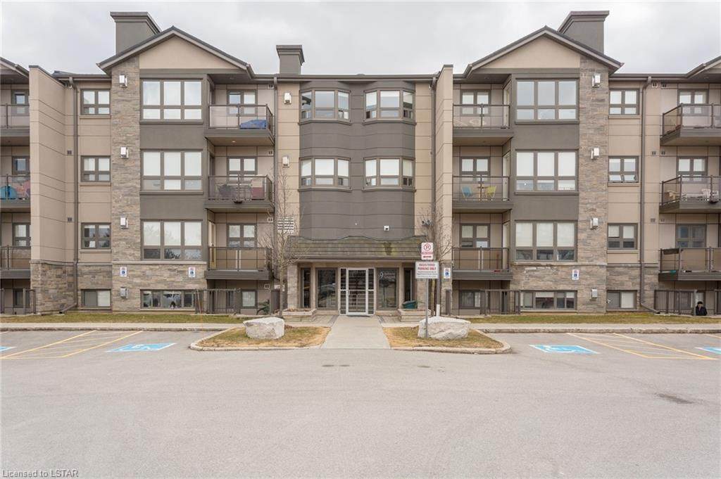 9 Jacksway Crescent - Photo 1