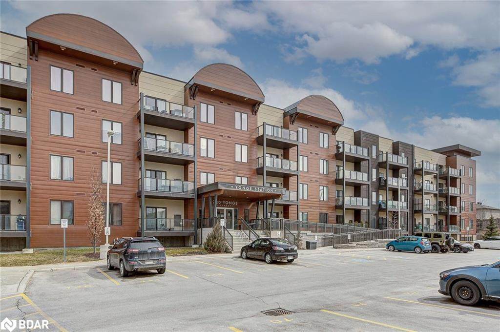 720 Yonge Street - Photo 1