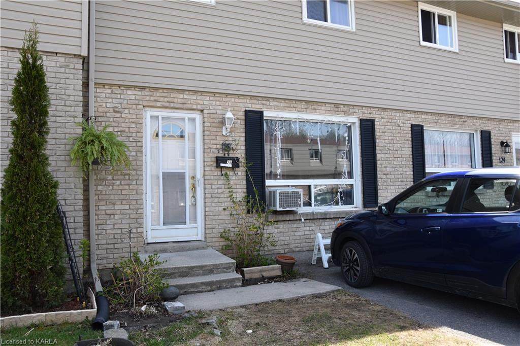 26 Rosemund Crescent - Photo 1