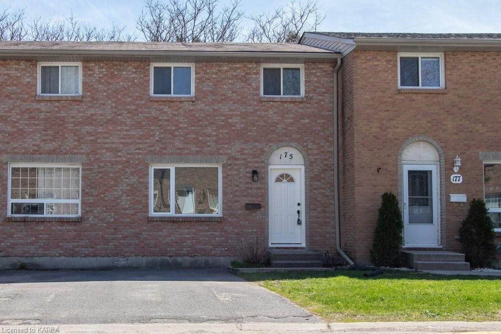 109 Rosemund Crescent - Photo 1